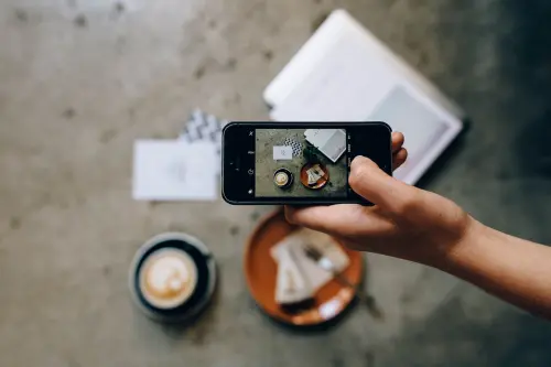 Convertire foto in PDF dal telefono: guida 2026